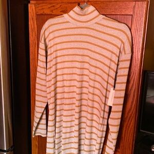 Anthropologie lightweight sweater